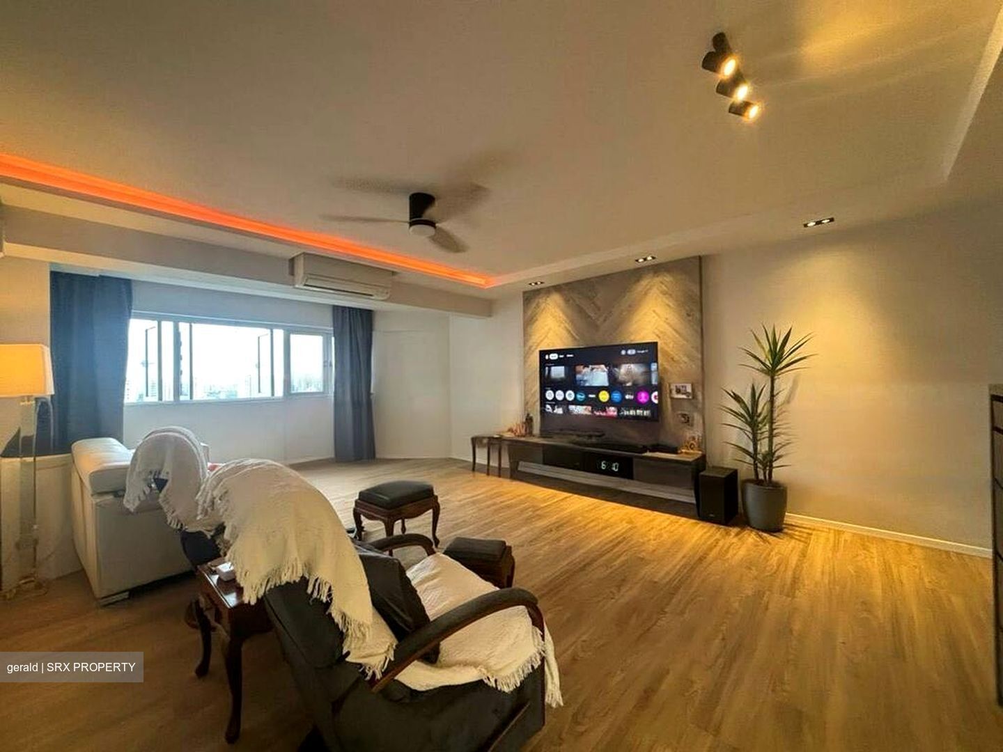 Blk 201 Jurong East View (Jurong East), HDB 5 Rooms #462994331
